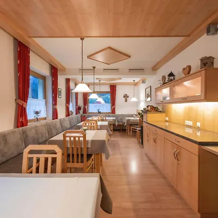 Hofer Guest house Neustift im Stubaital