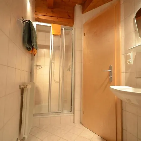 Hofer Guest house *